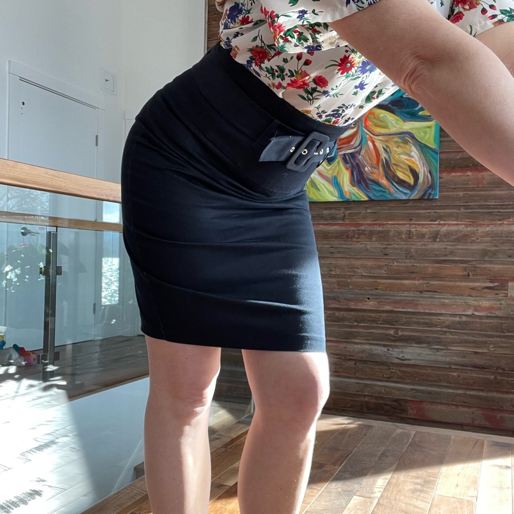 Black cinched high-waisted pencil skirt